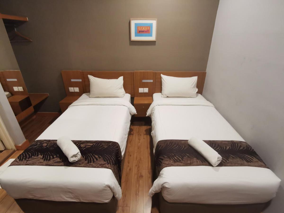 ג'והור בהרו Hotel Zamburger Second Link מראה חיצוני תמונה
