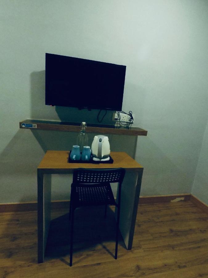ג'והור בהרו Hotel Zamburger Second Link מראה חיצוני תמונה