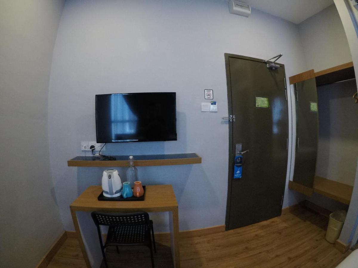 ג'והור בהרו Hotel Zamburger Second Link מראה חיצוני תמונה