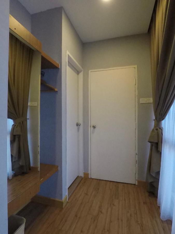 ג'והור בהרו Hotel Zamburger Second Link מראה חיצוני תמונה